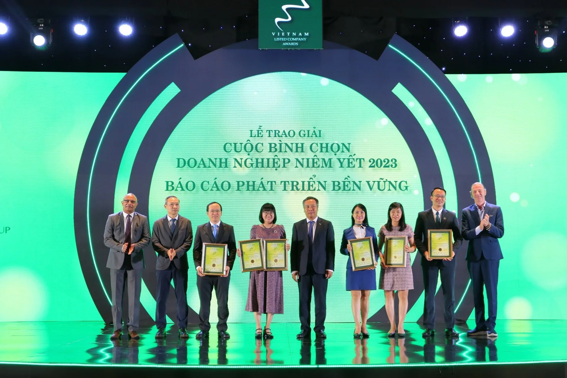 Gemadept was honored 3 prestigious awards at the Vietnam Listed Company Awards 2023
